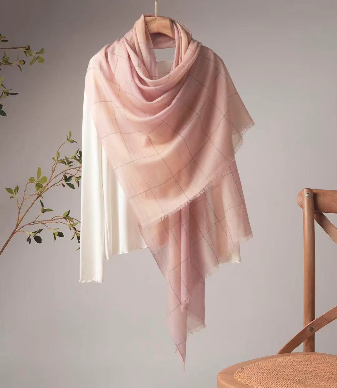 Cashmere worsted shawl